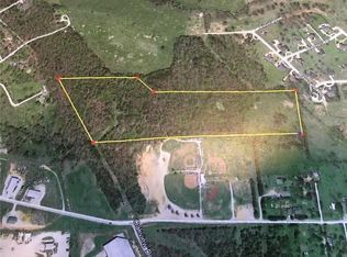 Trinnen Ln, Berryville, AR 72616