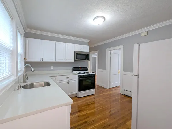2 Edgar Ct, Somerville, MA