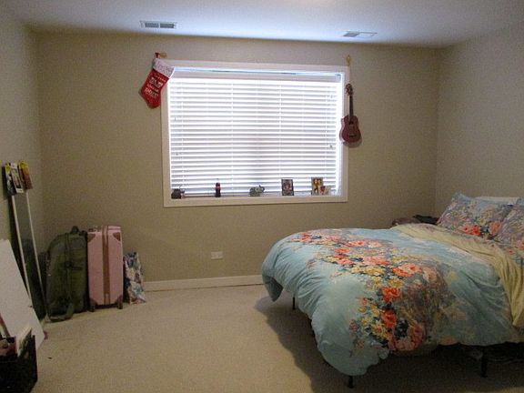 5th image of 2501 W Bryn Mawr Ave APT 206