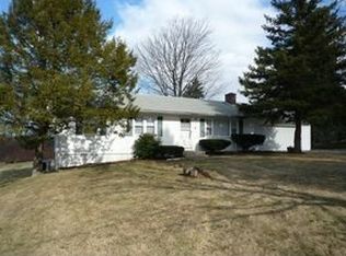 21 Belair Dr, Danbury, CT 06811