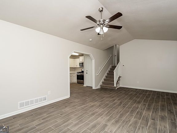 5th image of 175 Sumer Ln S