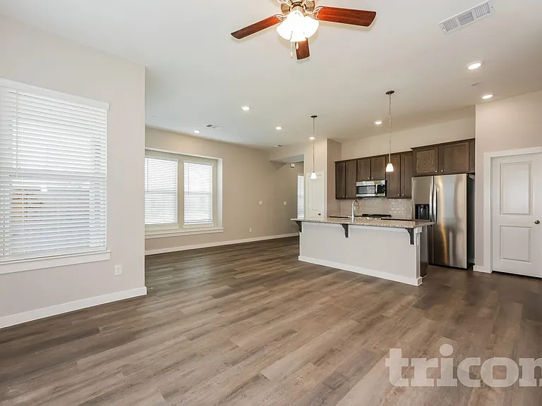 3019 Jasper Trl — Photo 4