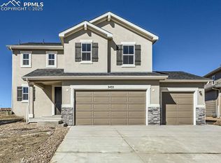 3433 Bella Notte Dr, Pueblo, CO 81001