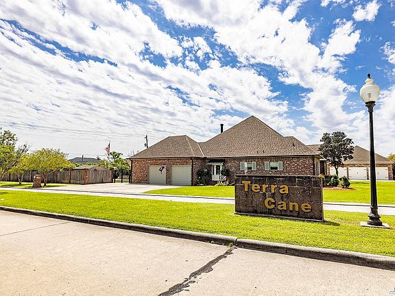 4th image of 3395 Bayou Black Dr