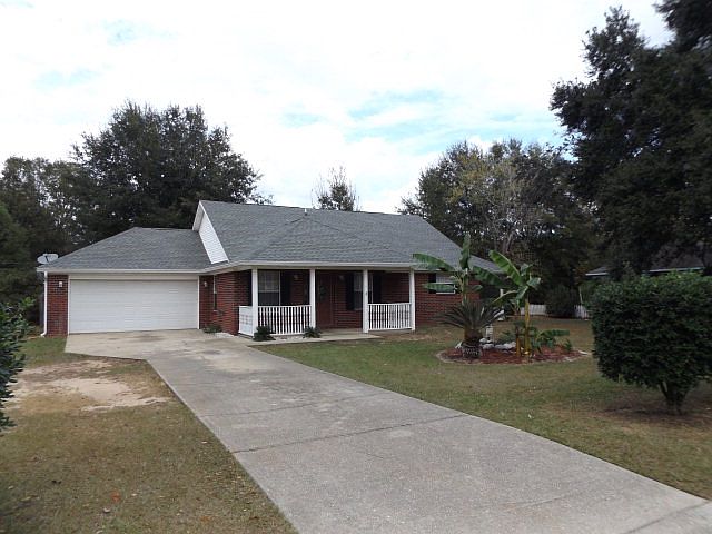 1st image of 405 E Lawson Ave