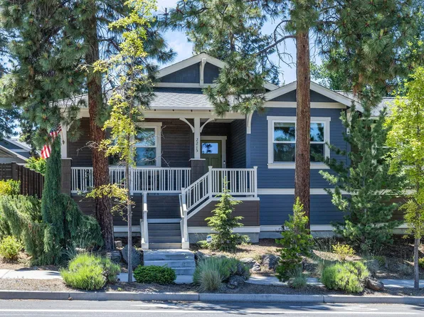 2215 Lemhi Pass Dr, Bend, OR 97703