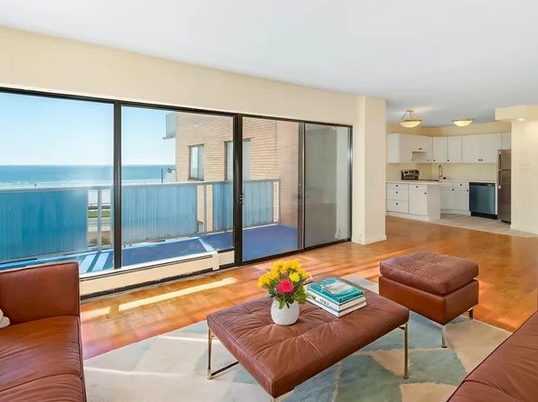 300 Lynn Shore Dr APT 410, Lynn, MA 01902