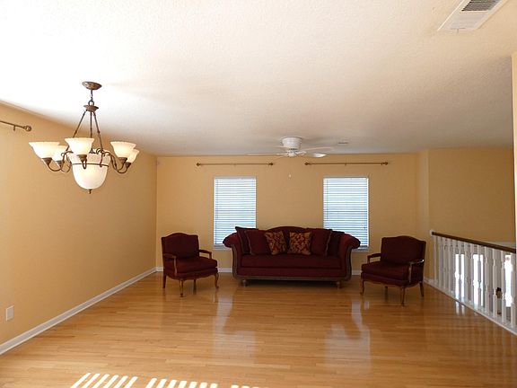 3rd image of 8706 Storm Wood St
