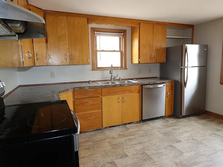 124 W Marquette St — Photo 13