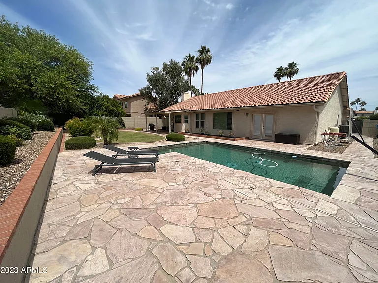 5508 E Kelton Ln — Photo 36