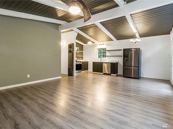 Appliances all included.