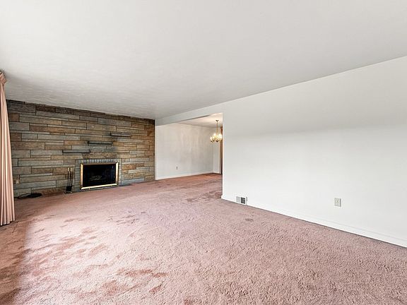 5th image of 2116 Ritchie St