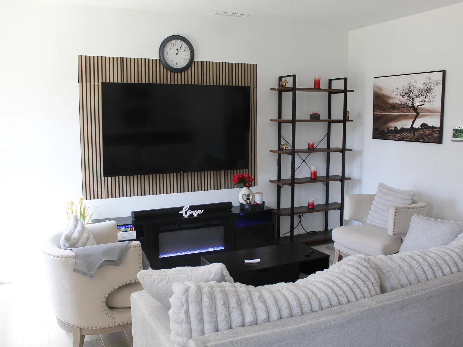 3 bed, 2.5 bath, 1816 sqft, $2,495 — Photo 2