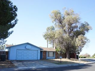 4900 Village Wood Dr, Sacramento, CA