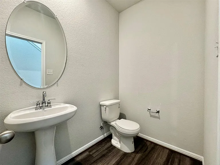 5701 Pleasanton Pkwy — Photo 27