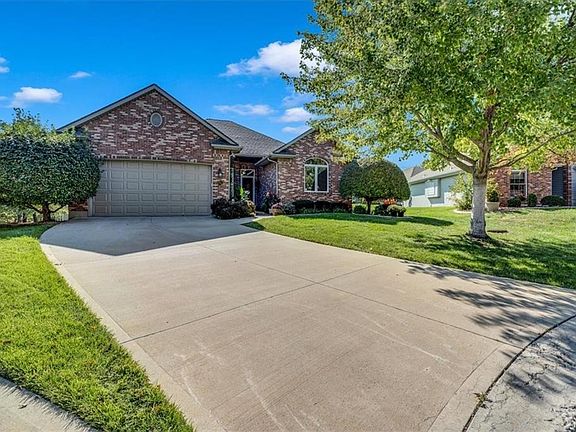 2nd image of 22513 E 32nd Terrace Ct S