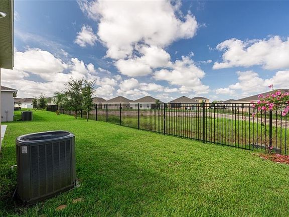 4th image of 469 Sardinia Cir