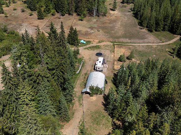 3rd image of 4993 Meadow Creek Rd
