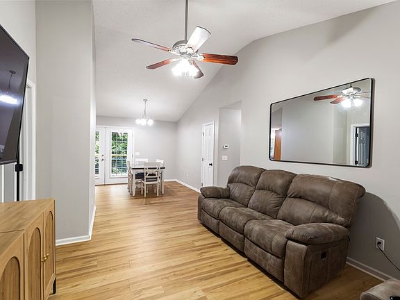 4th image of 433 Burns Mill Rd