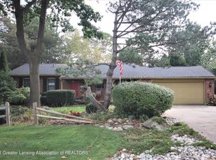 1738 Sunnymede Ln, Lansing, MI 48906