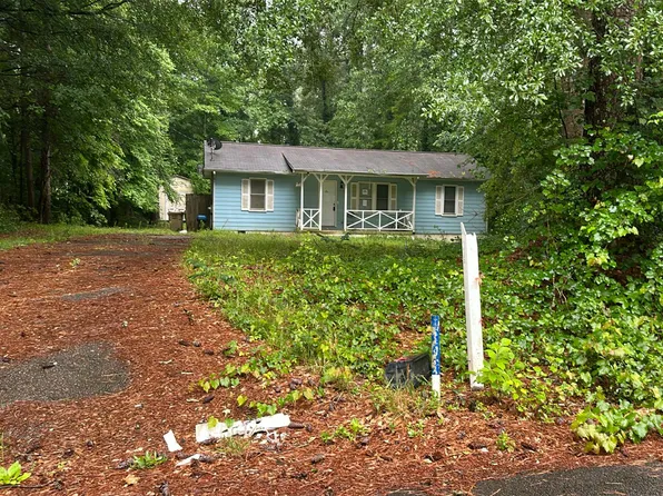 115 N Circle Dr, Ellenwood, GA 30294