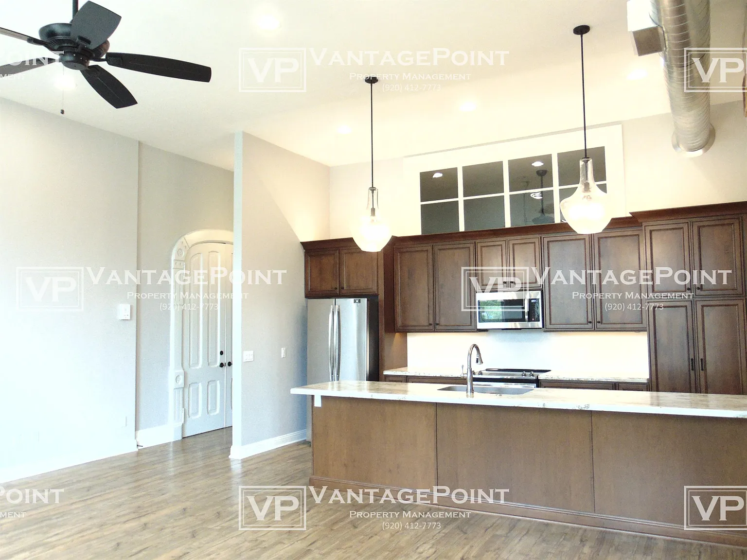 121 - 123 West Wisconsin Ave - SV - 121 1/2 — Photo 1