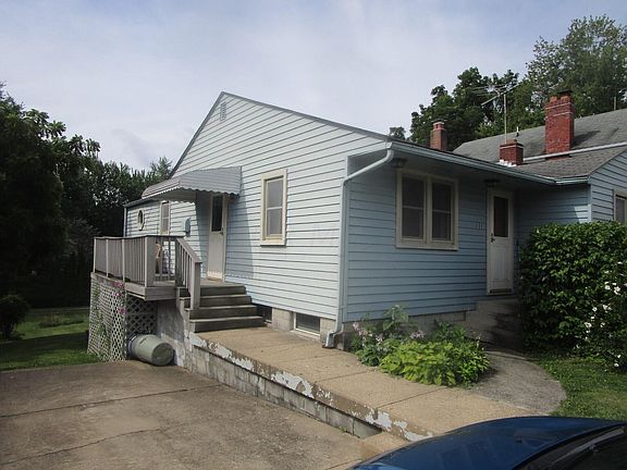 2nd image of 111 Rainbow Ave