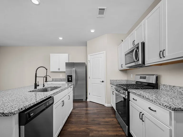 131 Saddle Horse Ln — Photo 18