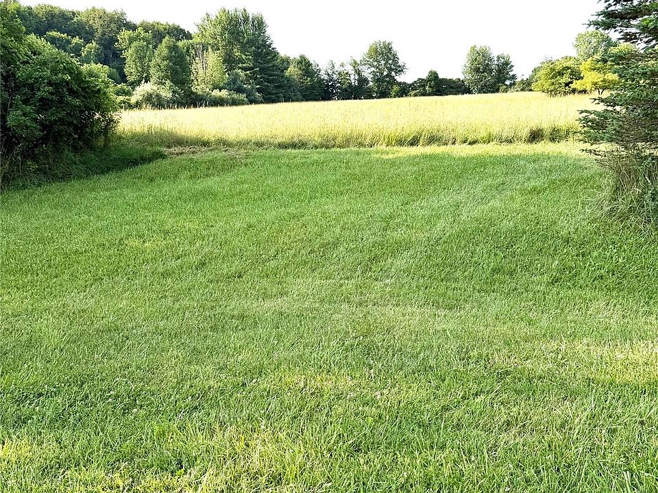 1st image of 70102220 Meadow Ln