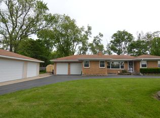 28956 W Golf View Dr, Spring Grove, IL 60081