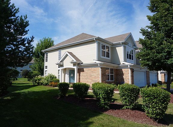 2nd image of 2372 Foxmoor Ln