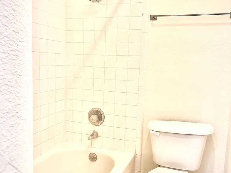 5111 Paseo Las Palmas — Photo 23