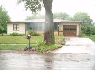 105 E Bartlett St, Clifton, KS 66937