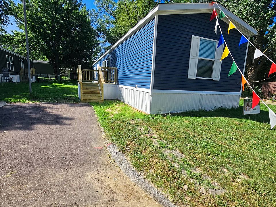 1st image of 3700 28th St Space 69