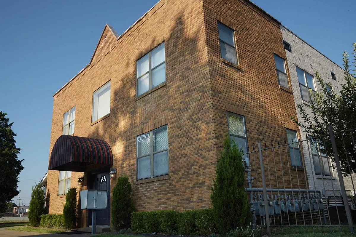 1 bed, 700 sqft, $995 — Photo 1