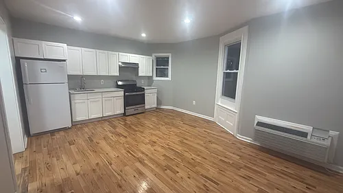 740 Clinton Ave #2 Photo 1