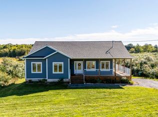 411 Falmouth Dyke Rd, West Hants, NS B0P1P0
