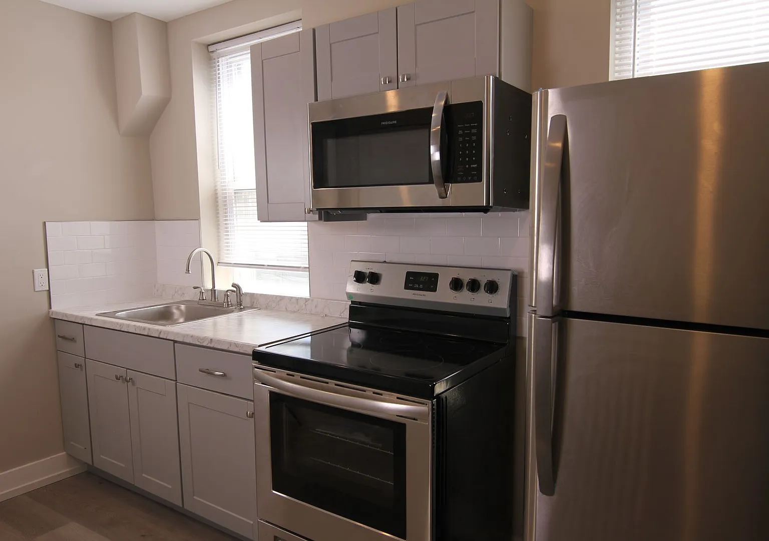 4903 Penn St — Photo 2