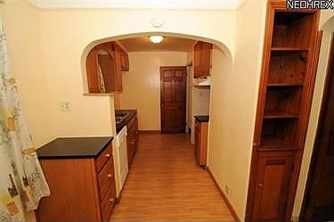 4th image of 14540 Orchard Park Ave