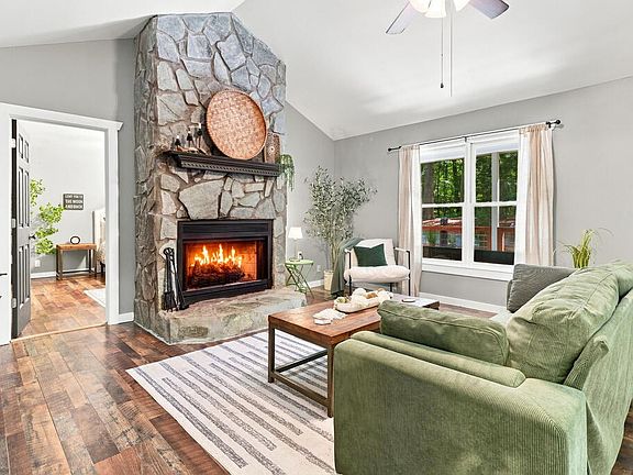 5th image of 743 Timber Ridge Ln