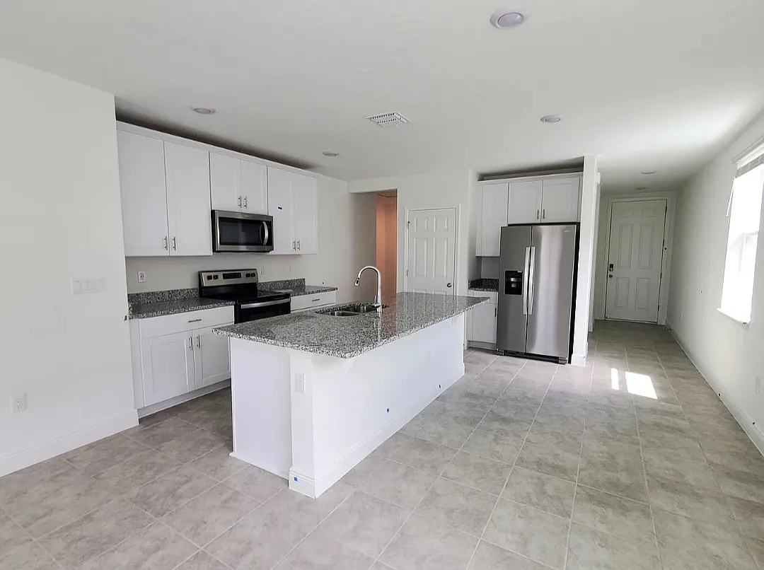 133 Links Terrace Blvd — Photo 2