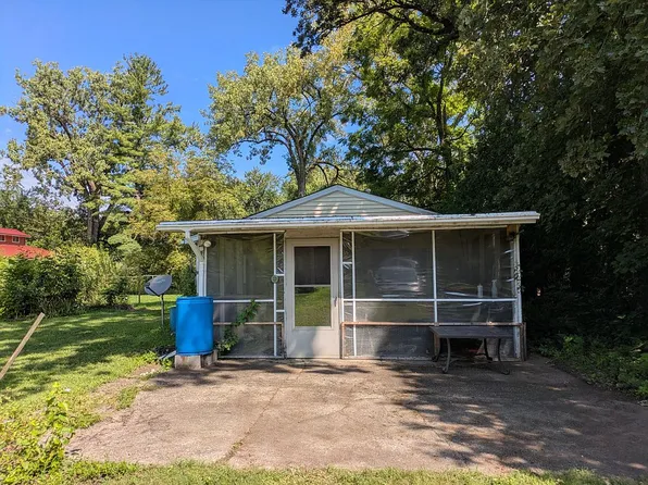 3866 E 1425 N, Wheatfield, IN 46392