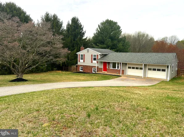 11376 Canary Dr, Ijamsville, MD 21754