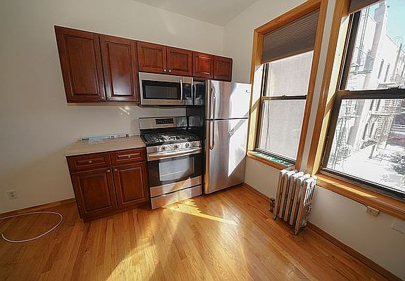 2nd image of 23-30 31st Ave #2