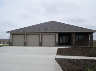 2612 Abbey Rd, Algona, IA 50511