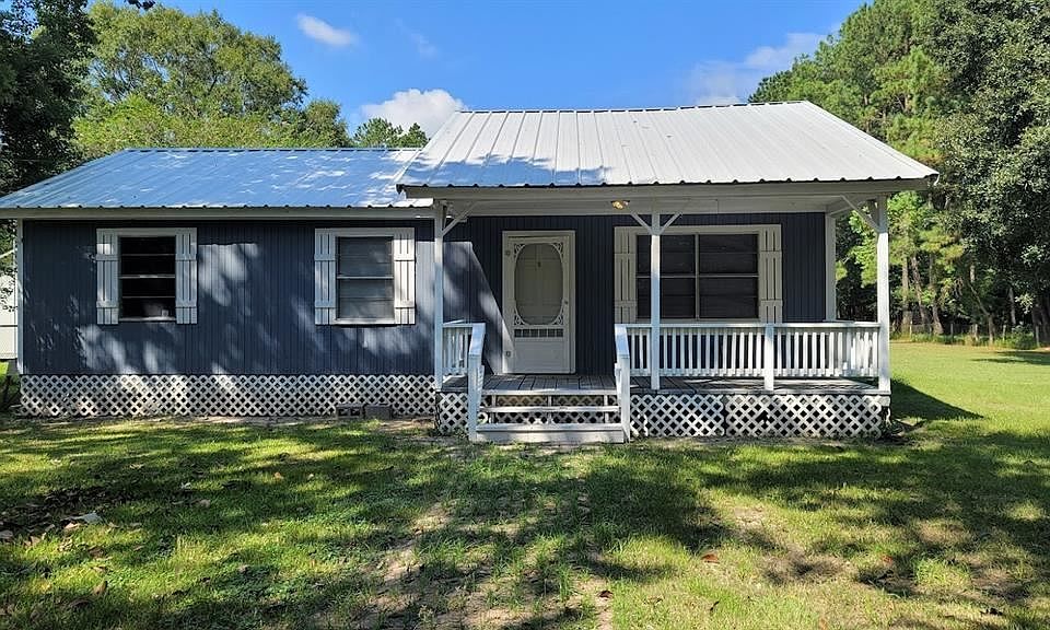 1st image of 17982 Arbor Oaks Cir