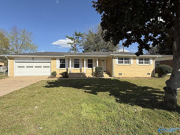 3rd image of 5010 Lyngail Dr NW