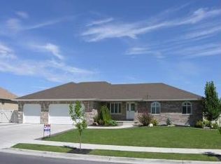 3336 W Spring Day Ln, South Jordan, UT 84095