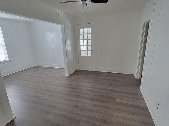 2nd image of 1028 W Indiana Ave #1034
