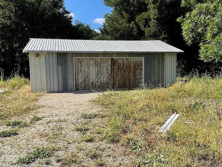 20090 Almaden Rd — Photo 28